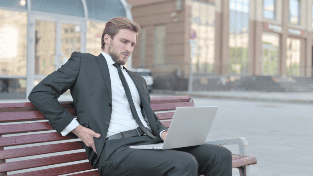 low back pain while sitting